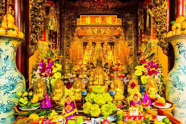 Altare Principale Del Tempio Buddista Tran Quoc Pagoda Simbolo Hanoi — Foto Stock