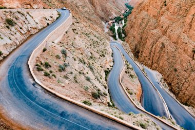 Dades Gorges 'daki dağ geçidi, Atlas Dağları, Fas, Afrika