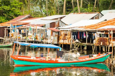 Vietnam 'ın Phu Quoc Adası' ndaki renkli tropikal balıkçı köyü