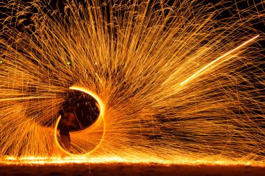 Daire Fireshow Beach, Koh Lanta, Thailand