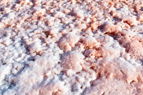 Pilhas de sal em uma exploração salina em minas de refinaria de fábrica de sal Janubio, Lanzarote, Ilhas Canárias, Espanha — Fotografia de Stock