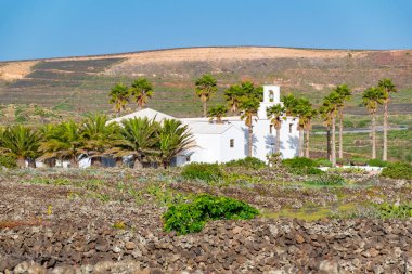 Tipik İspanyol Katolik kilise köy'Ye, Kuzey Lanzarote, Kanarya Adaları, İspanya
