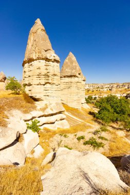 Magic form kumtaşı kaya Göreme Köyü, Kapadokya yakınındaki güzel manzara