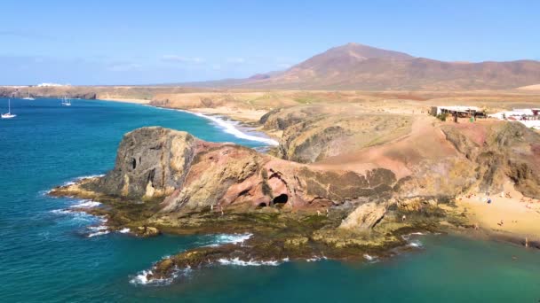 Vackra landskap av de Papagayo beach, Lanzarote, Kanarieöarna, Spanien, 4 k film video — Stockvideo