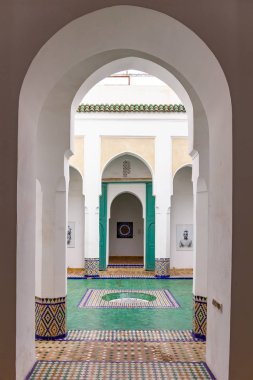 Marrakech, Fas - 10 Kasım 2018: Dar Menebhi Sarayı içinde bulunan iç Marakeş içinde Müzesi