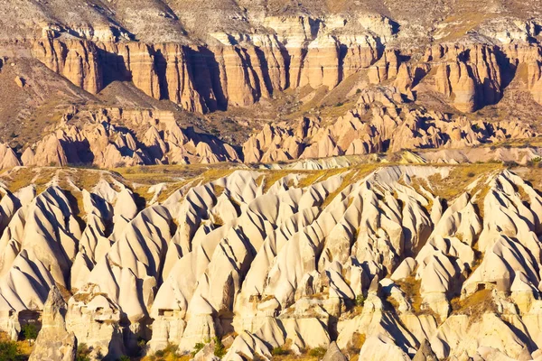 Beautiful landscape of Magic forms of sandstone rock near Goreme village, Cappadocia, Turkey — Stock Photo, Image