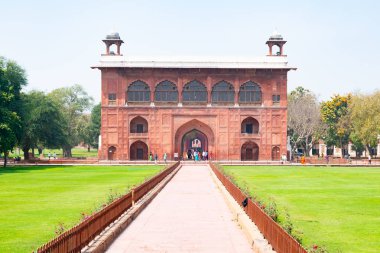 Yeni Delhi, Hindistan, Mar 30 2019-Yeni Delhi, Hindistan Red Fort Naubat Khana Drum House mimarisi