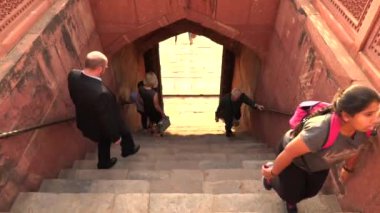 Delhi, Hindistan, 29 Mart 2019 - Hümayunlar türbesi Delhi'de Babür İmparatoru Hümayun'un mezarıdır, Hindistan, 4k görüntüleri video