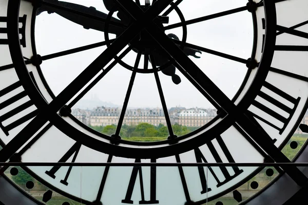 Enorm klocka av museet Orsay, Paris, Frankrike — Stockfoto