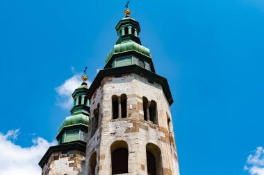 Krakow, Polonya'nın ana meydanı nda ve merkezinde kilise