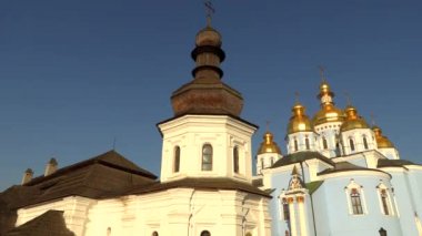 Kiev Saint Michael Gilded Ortodoks katedrali, Ukrayna, 4k görüntüleri video