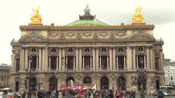 파리, 프랑스, 2019년 5월 20일 - 팔레 또는 오페라 가르니에와 프랑스 파리 국립 음악 아카데미, 4k 영상 비디오 — 비디오