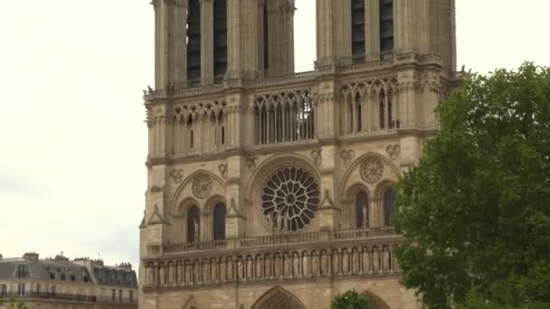 Paris, Fransa, 20 Mayıs 2019-Notre-Dame Katedrali ile yangın sonra iskele, 4k video videosu — Stok video
