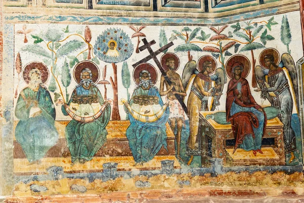 Ρουμανία, Voronet, 15 Σεπτεμβρίου 2019 - Voronet Monastery, Region Suceava, Ρουμανία - η εκκλησία είναι μία από τις χρωματισμένες εκκλησίες της Μολδαβίας που αναφέρονται στον κατάλογο της Unescos World — Φωτογραφία Αρχείου