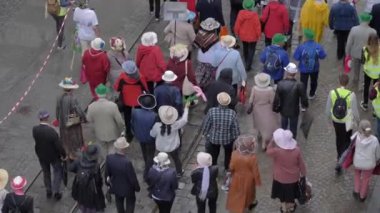 Kıdemli vatandaş geçit töreni
