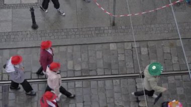 Kıdemli vatandaş geçit töreni