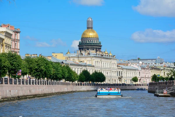 Rusya, St. Petersburg Yaz saati manzaralı — Stok fotoğraf