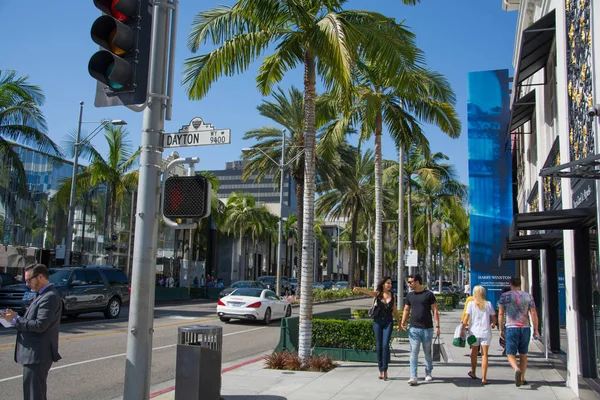 Street of famous Beverly Hills in California summer time — Stock Photo, Image