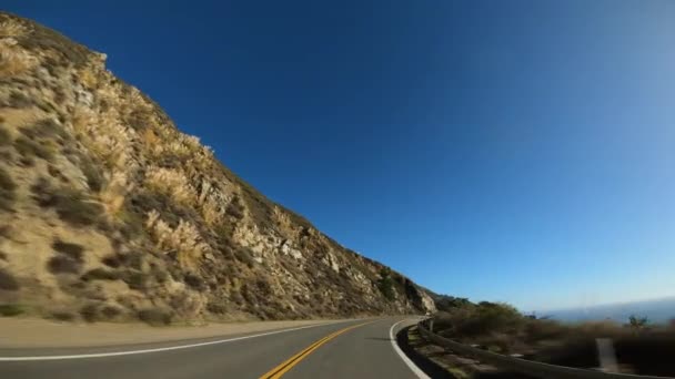 Autorijden in Big Sur California Cabrillo Highway 1 kustweg, zuidwaarts — Stockvideo