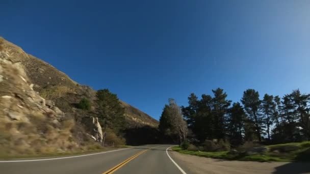 Condução em Big Sur Califórnia Cabrillo Highway 1 estrada costeira, pov south — Vídeo de Stock