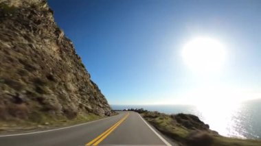 Big Sur California Cabrillo Otoyolu 1. Sahil Yolu, Pov Güney, yoldan geçen turistler.