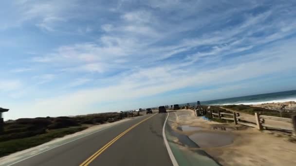 Condução em Big Sur Califórnia Cabrillo Highway 1 estrada costeira, pov south — Vídeo de Stock