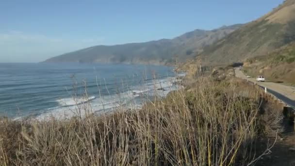 Auta jízdy pomalé pan Big Sur Highway nr 1 California West Coast — Stock video