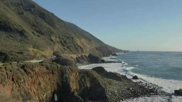 Big Sur Highway nr 1 California West Coast 의 Zoom in road — 비디오