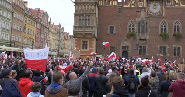 Anti COVID Lockdown protest i Europa. Woclaw Polen 10.10.2020 — Stockvideo