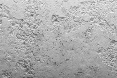 Siyah ve beyaz beton duvar sıva parçaları ile bıraktım