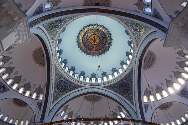 Interiør Camlica Mosque Stanbul Tyrkiet - Stock-foto