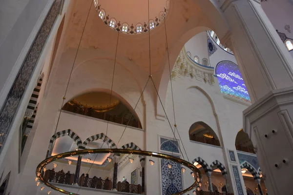 Interior Mezquita Camlica Estambul Turquía — Foto de Stock