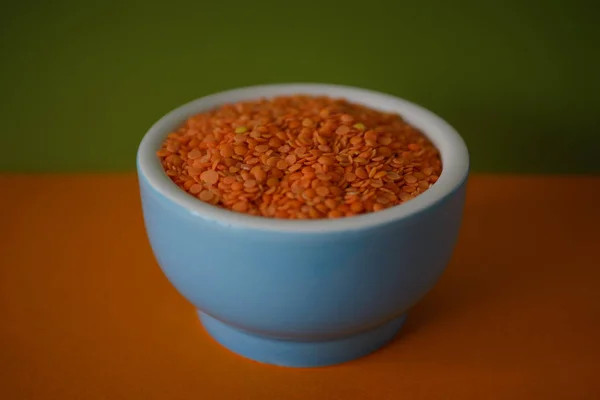 mavi plakalı kırmızı mercimek