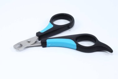 Kediler, köpekler, beyaz arka plan üzerinde izole için pençe makasları için pençe makasları