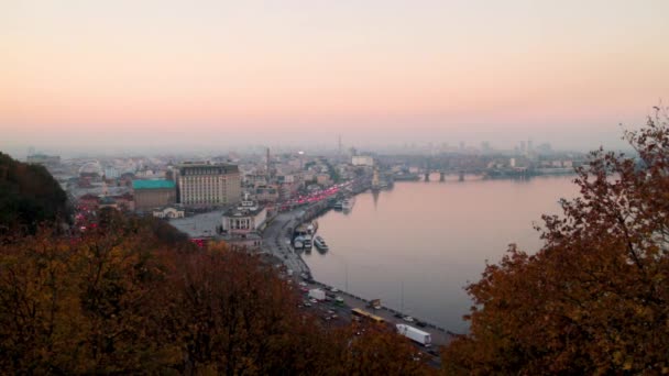 Uitzicht Oude Stad Rivier Bij Zonsondergang Tijd Kiev Oekraïne Uitzicht — Stockvideo