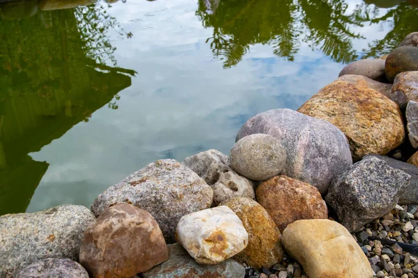Rocks Water Reflection — Stock Photo, Image