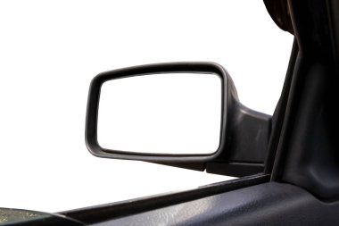 Beyaz arkaplanda araba aynası yalıtımı