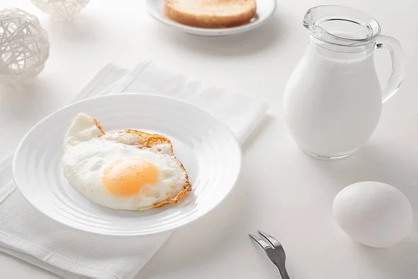 Breakfast Fried Eggs Decanter Milk High Key White Table — Stock Photo, Image