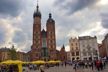 Krakow, Polonya 1 Haziran 2019: Güzel mimarisi ile şehir eski şehir.