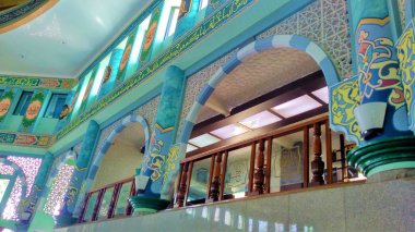 camide güzel süsleme