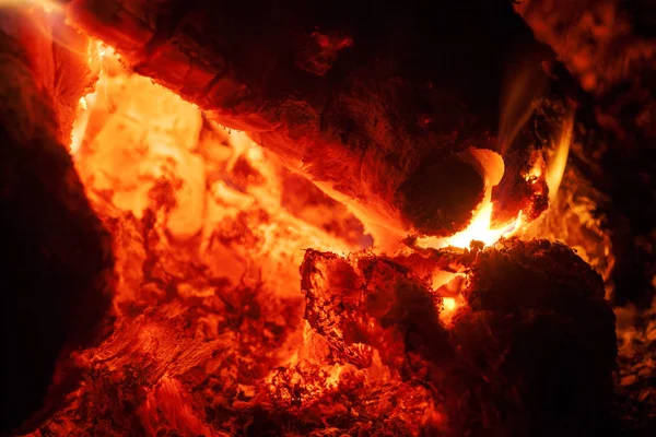 Yüksek kaliteli baskılar ürünleri yangın makro arka plan güzel sanatlar Üzerinde Izgara woods — Stok fotoğraf