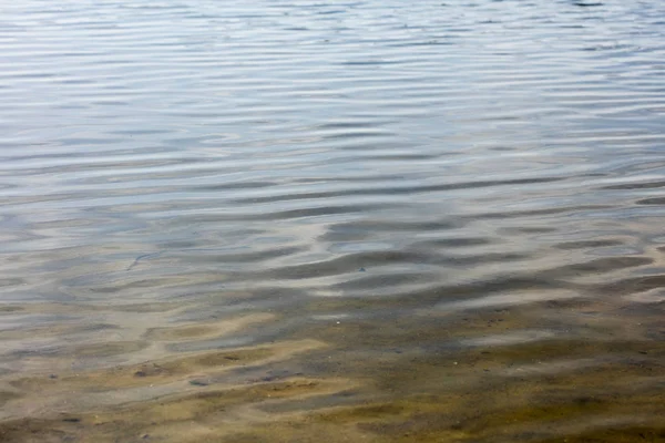 Lago Brombachsee con sorprendente foresta selvaggia e campeggio estivo tende vacanze sfondo fine arte in prodotti di alta qualità stampe cinquanta megapixel Absberg — Foto Stock