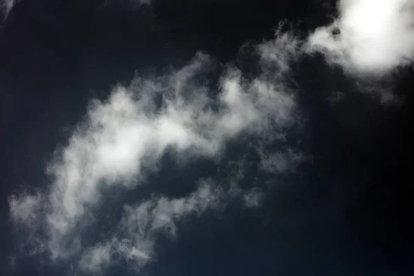 Viharos sötét ég a felhők Boost Trip 50 megapixeles nyomatok — Stock Fotó