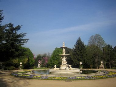 Madrit, İspanya - 12 Ağustos 2007: Merkezyürüyüş gezisinin görünümü 