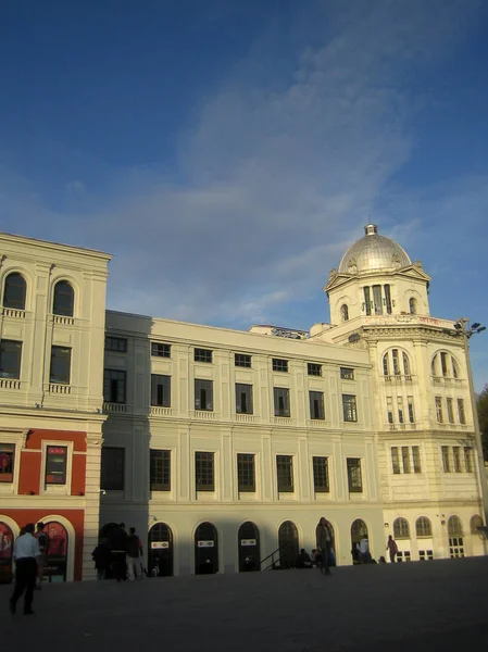 Madrit, Spanje-13 augustus 2007: uitzicht op het centrum te voetreis — Stockfoto