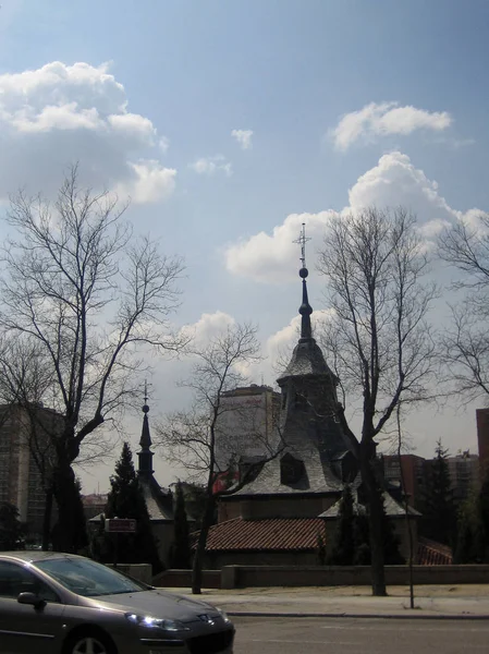 Madrit, Španělsko-12. srpna 2007: pohled na prostřední horní místa na — Stock fotografie