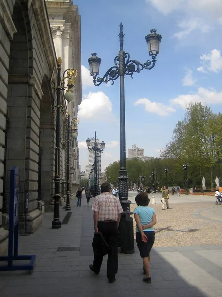 Madrit, spanien - 12 august 2007: blick auf das zentrum — Stockfoto