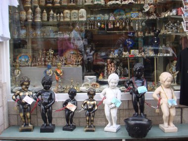 Belçika, Brüksel - 12 Ağustos 2008: Yaya olarak orta saha