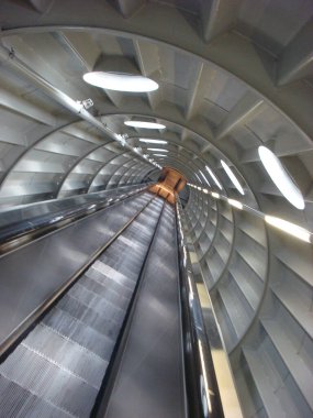 Belçika, Brüksel - 12 Ağustos 2008: Yaya olarak orta saha