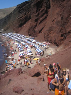 Santorini, Yunanistan, 22 Ağustos 2007 Yaya olarak adayı keşfediyor